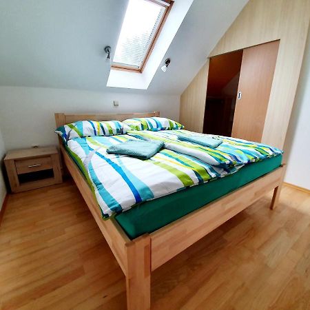 Apartmany Srni U Hlinska Хлинско Екстериор снимка